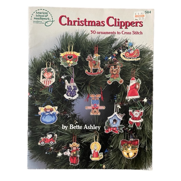 Vintage Christmas Cross Stitch Pattern Mix of 5  Booklets and Leaflets - Picture 6 of 7